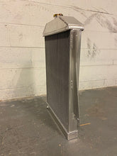 Load image into Gallery viewer, GPI Aluminum Radiator for 1940 1941 Chevy Chevrolet Master 85 V8 Conversion AT