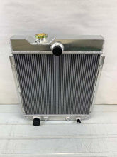 Load image into Gallery viewer, GPI Aluminum Radiator For 1966-1977 Ford Bronco 6CYL ENG 2.8L AT 1967 1968 1969 1970 71 72 73 74 75 76