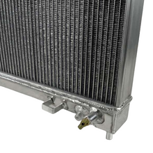 Load image into Gallery viewer, GPI Aluminum Radiator For 2004-2015 Nissan Titan Armada / INFINITI QX56 5.6 V8 2005 2006 2007 2008 2009 2010 2011 2012 2013