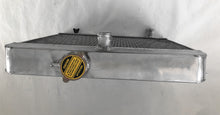 Load image into Gallery viewer, GPI Alumium Radiator For Jeep 1946-1964 Willys/1950-1958 CJ3 CJ5 CJ6/1959-1962 Truck
