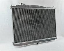 Load image into Gallery viewer, Aluminum Radiator For 1997-2006 Nissan Navara D22 3.0L 2001-2006/3.3L V6 Petrol TD 1998 1999 2000 2002 2003 2004 2005