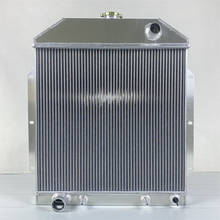 Load image into Gallery viewer, GPI 3ROW Aluminum Radiator for 1949-1953 Ford Country Sedan 3.5L 4.2L Ford Engine V8 1950 1951 1952