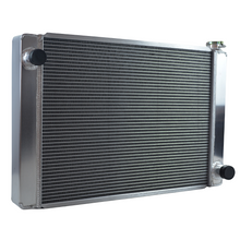 Load image into Gallery viewer, GPI 29" x 19" Universal Crossflow Aluminum Radiator for Chevy Configuration