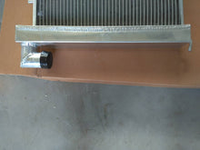 Load image into Gallery viewer, GPI 3 core aluminum radiator for 1963-1972 CORVETTE C2 C3 5.3 5.4 5.7 6.5 7.0 7.4 V8 1963 1964 1965 1966 1967 1968 1969 1970 1971 1972 MT