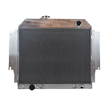 Load image into Gallery viewer, GPI Aluminium Radiator for 1979-1991 Ford VAN E-150 E-250 E-350 5.0L 5.8L V8 1980 1981 1982 83 84 85 86 87 88 89 90
