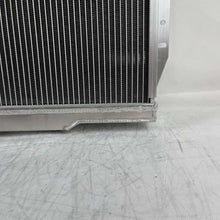 Load image into Gallery viewer, GPI Aluminum Radiator For 1981 1982 Jeep CJ5 1982-1986 Jeep CJ7 L6 Engine AT 1981 1982 1983 1984 1985 1986
