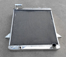 Load image into Gallery viewer, GPI 62mm CORE Aluminum Alloy Radiator FOR 1975-1976 Triumph TR6 TR 6 2.5L M/T