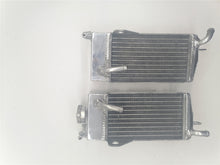 Load image into Gallery viewer, Left + Right Aluminum Radiator For Honda CR125 CR250R 2-stroke 1984 CR 125/250 R