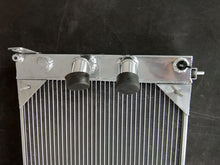 Load image into Gallery viewer, GPI Aluminum Radiator&Shroud&Fans FOR Ferrari DeTomaso Pantera 5.8L MT 1971-1989 1971 1972 1973 1974 1975 1976 1977 1978 1979 1980 1981 1982 1983 1984 1985 1986 1987 1988 1989 62MM