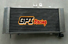 Load image into Gallery viewer, GPI Aluminum radiator FOR 2002-2007 Honda CB900F 919 Hornet 900 2002 2003 2004 2005 2006 2007