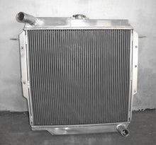 Load image into Gallery viewer, Aluminum Radiator For 1985-1993 Toyota LandCruiser 70 Series FJ73 FJ75 4.0L 6cyl 3F 1985 1986 1987 1988 1989 1990 1991 1992 1993