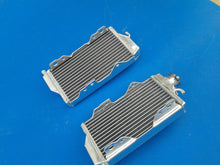 Load image into Gallery viewer, GPI aluminum radiator FOR 2002-2004 Honda CR250R CR 250 2-STROKE 2002 2003 2004
