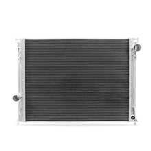 Load image into Gallery viewer, GPI Aluminum Radiator FOR Dodge Challenger SRT-8 6.1L V8 MMRAD-SRT-15 2008 2009 2010 2011 2012 13 14 15 16 17 18 19