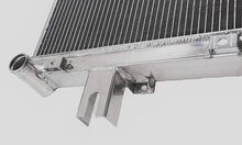 Load image into Gallery viewer, Aluminum Radiator+Shroud+FAN for 1999-2005 JEEP GRAND CHEROKEE WJ/WG 4.7L V8 1999 2000 2001 2002 2003 2004 2005