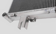 Load image into Gallery viewer, GPI Aluminum Radiator & fan for 1999-2005 JEEP GRAND CHEROKEE WJ/WG 4.7L V8 1999 2000 2001 2002 2003 2004 2005
