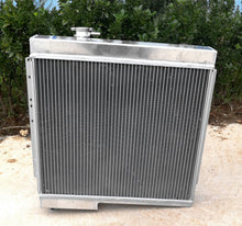 Load image into Gallery viewer, GPI 3 ROW Aluminum Radiator& FAN for 1970-1980 Toyota Land Cruiser FJ40 FJ45 FJ 40 FJ 45 Petrol MT 1970 1971 1972 1973 1974 1975 1976 1977 1978 1979 1980