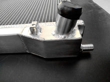 Load image into Gallery viewer, ALUMINUM Radiator+FANS FOR 2004-2009 Radiator For 2003-2011 Jaguar S-Type/XF/XJ8/XJR;Ford THUNDERBIRD;LINCOLN LS 2003 2004 2005 2006 2007 2008 2009 2010 2011