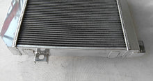 Load image into Gallery viewer, GPI Aluminum Radiator & fan For Jaguar Mark 2 Daimler 2.5L V8; V8-250 saloon XK 1962-1967 AT 1962 1963 1964 1965 1966 1967