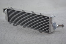 Load image into Gallery viewer, Aluminum radiator & HOSE FOR Kawasaki KX 125 / KX125 1987-1989 1988 89 88