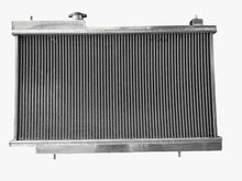 Load image into Gallery viewer, Aluminum Radiator & fans For 1997-2001 Honda CR-V 2.0L L4 AT MT 98 99 00 2001 AT/ MT 1997 1998 1999 2000 2001