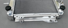 Load image into Gallery viewer, Aluminum Radiator & Fan FOR 1979-1983 Toyota Corolla SR5 AE70/AE71/AE72 3A/4A 1.5/1.6 M/T 1979 1980 1981 1982 1983