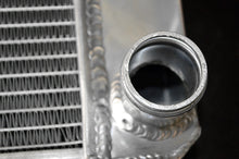Load image into Gallery viewer, GPI 3 Rows aluminum radiator for Jaguar XKE Series 1 S1 4.2L Manual 1965 1966 1967