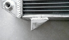 Load image into Gallery viewer, GPI 62MM ALUMINUM RADIATOR +FANS FOR 1961-1965 TRIUMPH TR4 1961 1962 1963 1964 1965