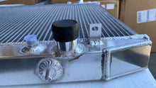 Load image into Gallery viewer, Aluminum Radiator For 1998-2004 Nissan Frontier / Nissan Xterra 3.3L 2.4L AT 1998 1999 2000 2001 2002 2003 2004
