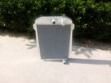 Load image into Gallery viewer, GPI Aluminum Alloy Radiator For Chevy Hot/Street Rod 350 V8 W/Tranny Cooler 1939