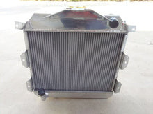 Load image into Gallery viewer, Aluminum radiator Fit Austin Healey 100-4 1953-1956 MT 62mm 3 Rows 1953 1954 1955 1956