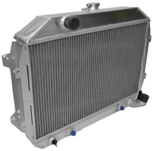 Load image into Gallery viewer, GPI 3 ROW Aluminum Radiator & fans FOR 1970-1975 Nissan Datsun 240Z 260Z L24 L26 AT 1970 1971 1972 1973 1974 1975