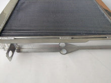 Load image into Gallery viewer, GPI 3 Row Aluminum Radiator& fan For 1984-1989 Toyota Land Cruiser BJ70/BJ71/BJ73/BJ74/BJ75 1984 1985 1986 1987 1988 1989