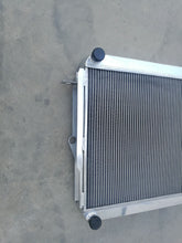 Load image into Gallery viewer, GPI 3 Row Aluminum Radiator& fan For 1984-1989 Toyota Land Cruiser BJ70/BJ71/BJ73/BJ74/BJ75 1984 1985 1986 1987 1988 1989