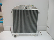 Load image into Gallery viewer, 3 ROW Aluminum Radiator For 1932 FORD CHOPPED FORD ENGINE AT 1932