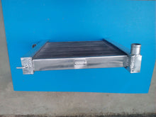 Load image into Gallery viewer, GPI 3 core aluminum radiator & fan for 1963-1972 CORVETTE C2 C3 5.3 5.4 5.7 6.5 7.0 7.4 V8 MT 1963 1964 1965 1966 1967 1968 1969 1970 1971 1972