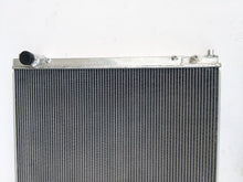 Load image into Gallery viewer, GPI Aluminum Radiator FOR 1999-2005 Ford F250 F350 F450 Super Duty Excursion V8 V10 1999 2000 2001 2002 2003 2004 2005