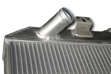 Load image into Gallery viewer, 3 Row aluminum radiator & FANS for 1941-1952 JEEP Willys 1941 1942 1943 1944 1945 1946 1947 1948 1949 1950 1951 1952