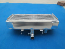 Load image into Gallery viewer, GPI Aluminum Radiator For 1972-1977 Suzuki GT750 GT 750 1972 1973 1974 1975 1976 1977 40MM CORE