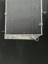 Load image into Gallery viewer, Aluminum Radiator for 1998-1999 YAMAHA YZF R1 1998 1999