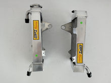 Load image into Gallery viewer, GPI Aluminum Radiators +HOSE For 2009-2012 Honda CRF450R CRF450 R 2009 2010 2011 2012