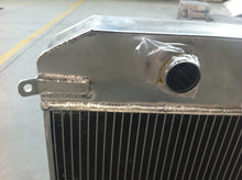 Load image into Gallery viewer, GPI 62MM 3 core aluminum radiator & fan for TRIUMPH TR2 / TR3 / TR3A / TR3B Manual 1955 1956 1957 1958 1959 1960 1961 1962 1953 1954