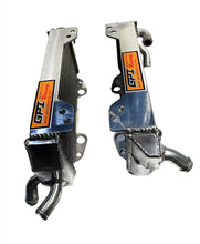 Load image into Gallery viewer, GPI Aluminum radiator For Suzuki DRZ400 2000-2004 2001 2002 2003 / DRZ400E 2004-2007 2005 2006