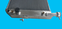 Load image into Gallery viewer, GPI Aluminum Radiator For 1998-2005 Chevy Chevrolet Astro GMC Safari 4.3 V6 AT 1998 1999 2000 2001 2002 2003 2004 2005