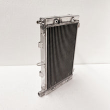 Load image into Gallery viewer, GPI 3 ROW Aluminum Radiator For 2001-2005 Yamaha FZS1000 RN06 FZ1 FZ1S FZ1T FZ 1 Fazer 2001 2002 2003 2004 2005