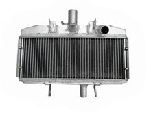 Load image into Gallery viewer, GPI Aluminum Radiator & HOSE For 1972-1977 Suzuki GT750 GT 750 40MM CORE 1972 1973 1974 1975 1976 1977
