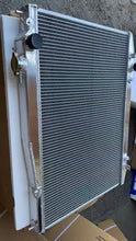 Load image into Gallery viewer, Aluminum Radiator For 1998-2004 Nissan Frontier / Nissan Xterra 3.3L 2.4L AT 1998 1999 2000 2001 2002 2003 2004