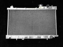 Load image into Gallery viewer, Aluminum Radiator & fans For 1997-2001 Honda CR-V 2.0L L4 AT MT 98 99 00 2001 AT/ MT 1997 1998 1999 2000 2001