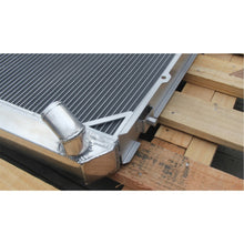 Load image into Gallery viewer, GPI 3core Aluminum radiator for 88-97 Patrol GQ 2.8 / 4.2 DIESEL TD42 & 3.0 PETROL Y60 MT 1988 1989 1990 1991 1992 1993 1994 1995 1996 1997