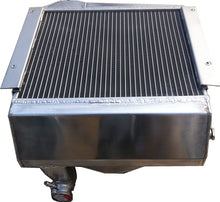Load image into Gallery viewer, Aluminum Radiator & Fan FOR 1958-1967 Austin Healey Sprite Bugeye Frogeye/MG Midget 948/1098 1958 1959 1960 1961 1962 1963 1964 1965 1966 1967