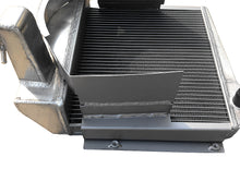 Load image into Gallery viewer, Aluminum Radiator & Fan FOR 1958-1967 Austin Healey Sprite Bugeye Frogeye/MG Midget 948/1098 1958 1959 1960 1961 1962 1963 1964 1965 1966 1967